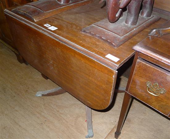 George III mahogany Pembroke table(-)